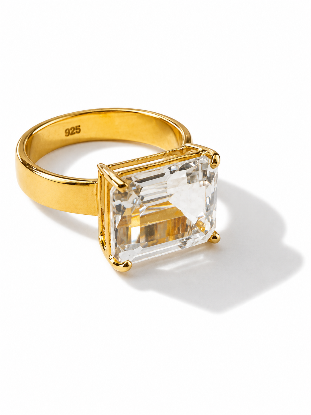COCKTAIL RING — CRYSTAL MARTINI