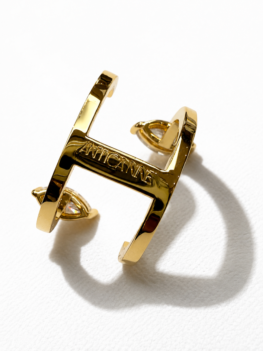 HUG RING